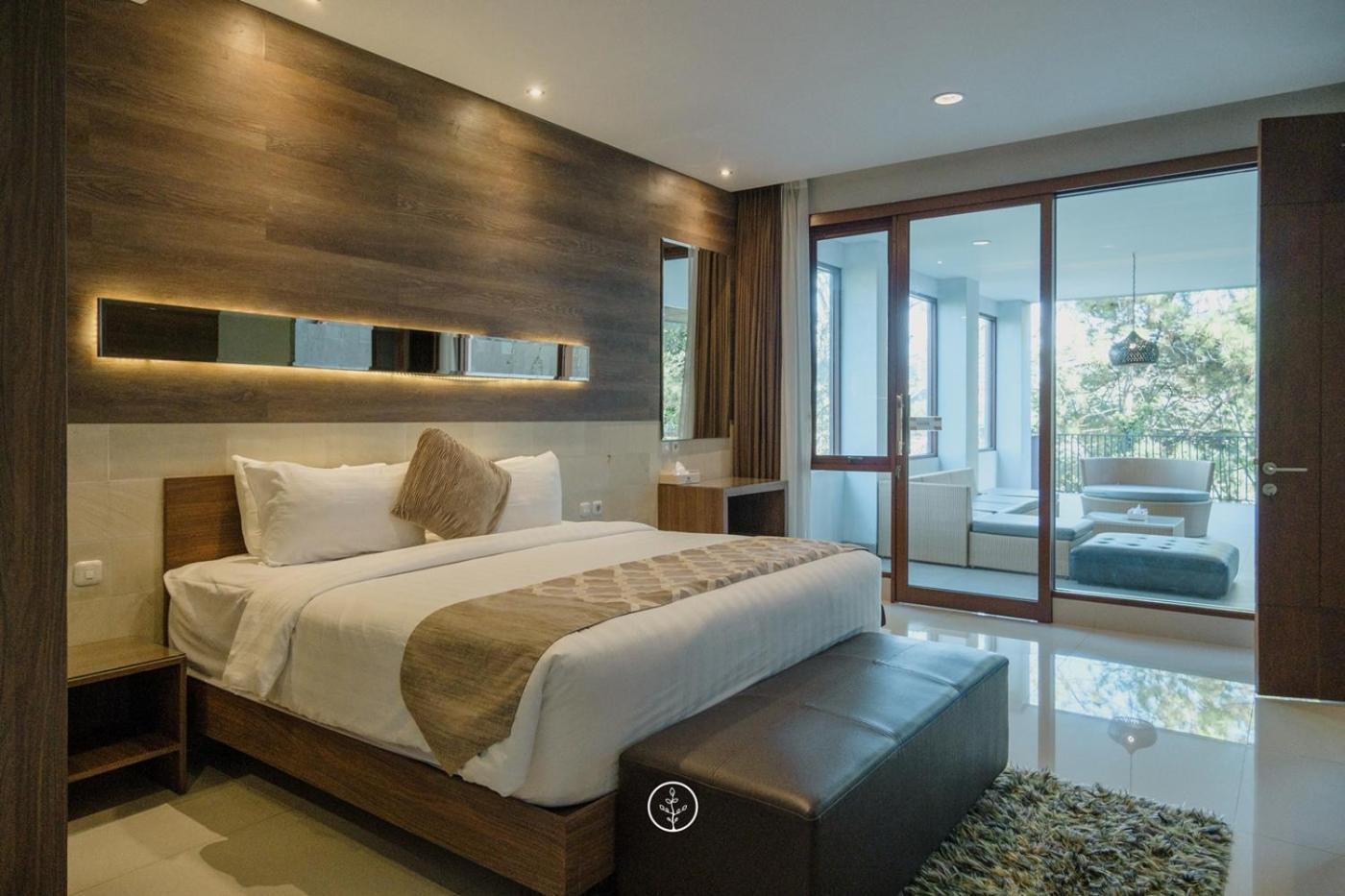 Anindya Hill View Villa 7 Bedrooms With A Private Swimming Pool Бандунг Екстер'єр фото